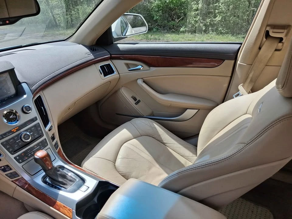 2010 Cadillac CTS 2nd Gen - Image 11 of 20