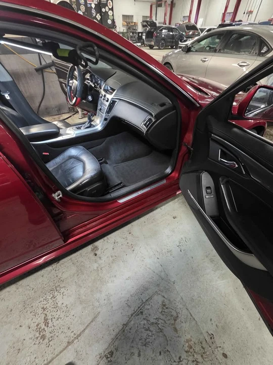 2010 Cadillac CTS 2nd Gen - Image 13 of 19