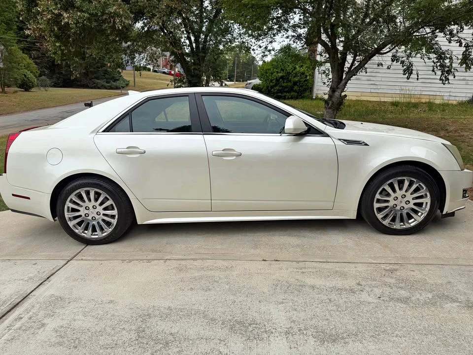 2010 Cadillac CTS 2nd Gen - Image 2 of 13