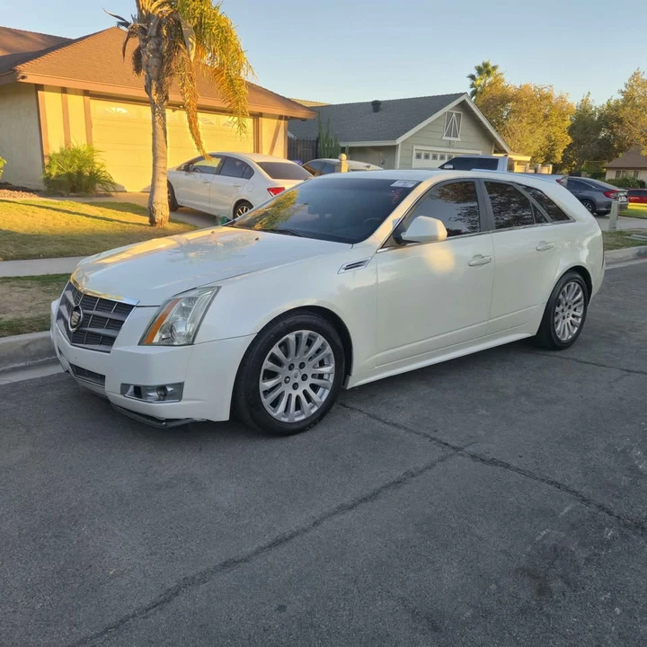 2010 Cadillac CTS 2nd Gen - Image 2 of 9
