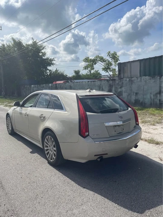 2010 Cadillac CTS 2nd Gen - Image 5 of 10