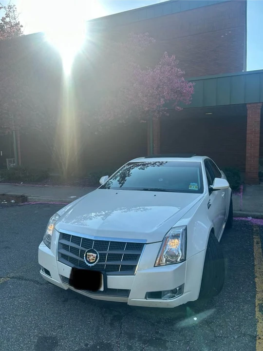 2010 Cadillac CTS 2nd Gen - Image 2 of 15