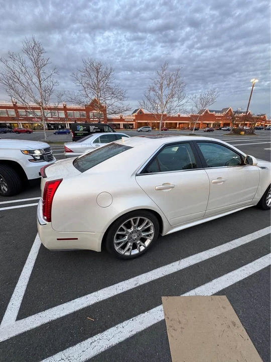 2010 Cadillac CTS 2nd Gen - Image 10 of 15