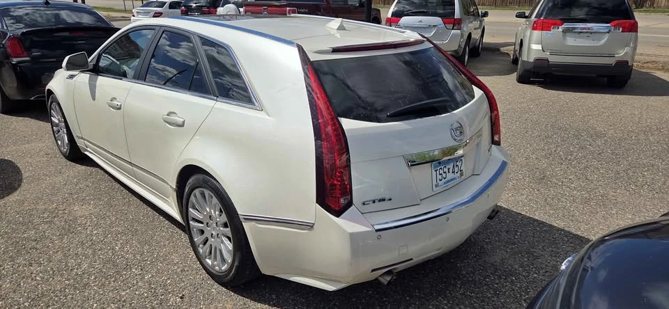 2010 Cadillac CTS 2nd Gen - Image 4 of 11