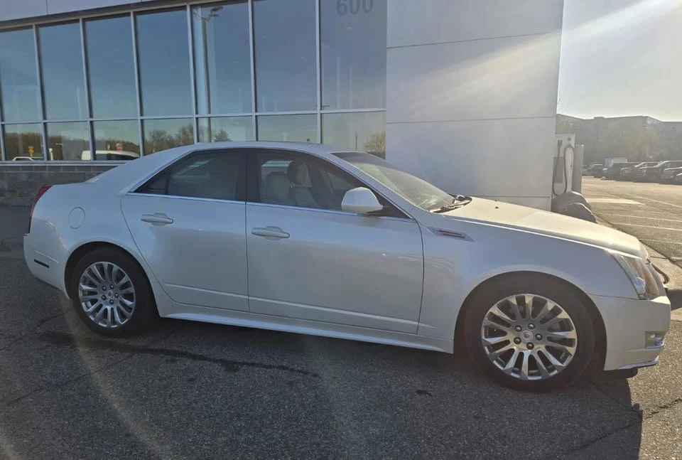 2010 Cadillac CTS 2nd Gen - Image 16 of 19