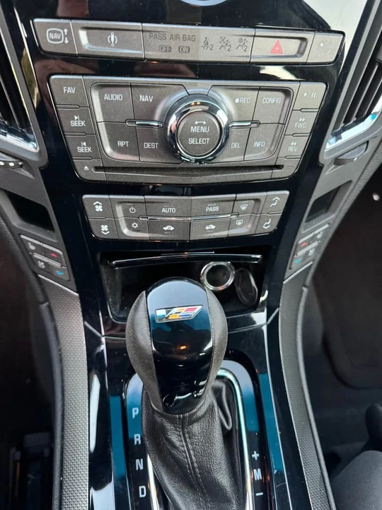 2010 Cadillac CTS-V 2nd Gen - Image 18 of 20