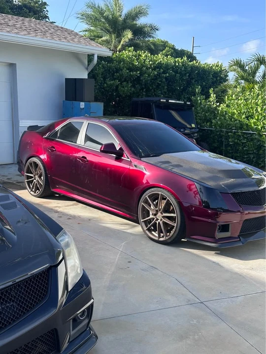 2010 Cadillac CTS-V 2nd Gen - Image 2 of 3