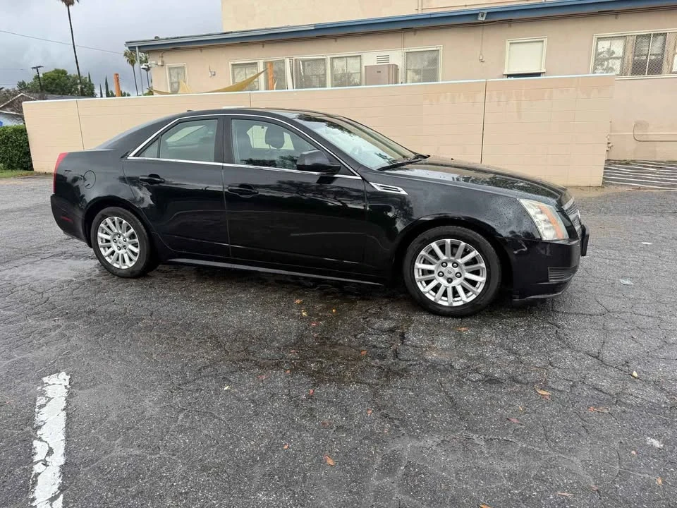 2010 Cadillac CTS-V 2nd Gen - Image 2 of 8