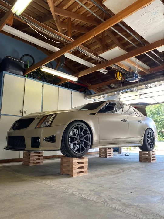 2010 Cadillac CTS-V 2nd Gen - Image 10 of 14