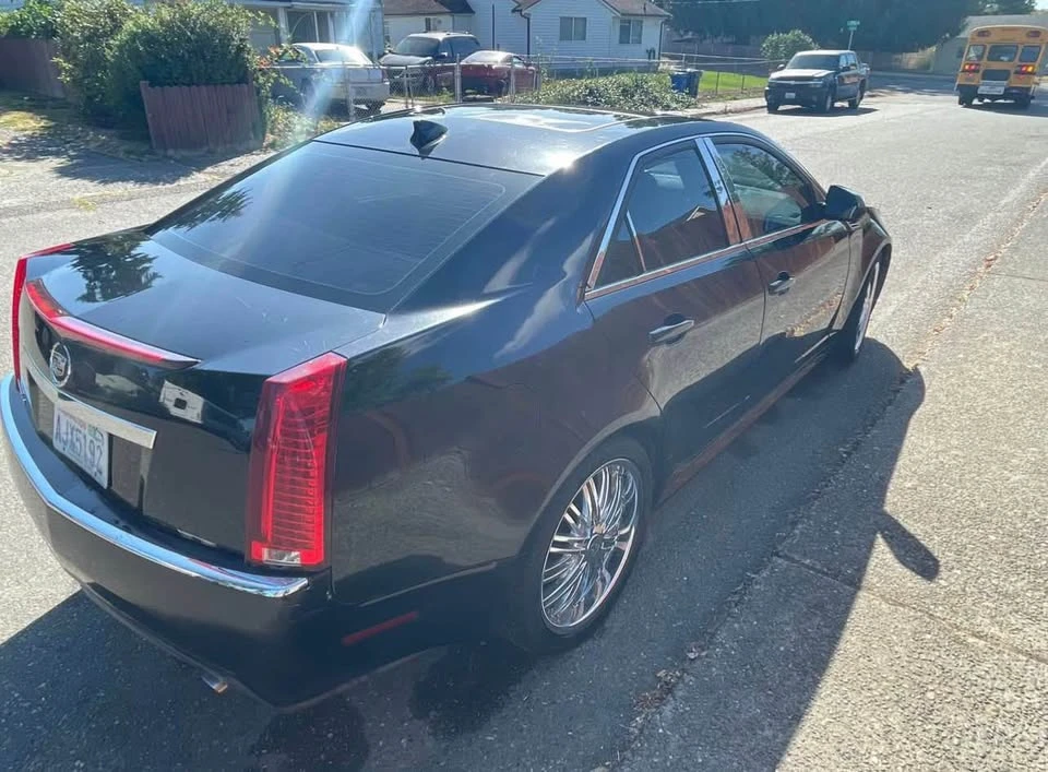 2010 Cadillac CTS 2nd Gen - Image 9 of 10