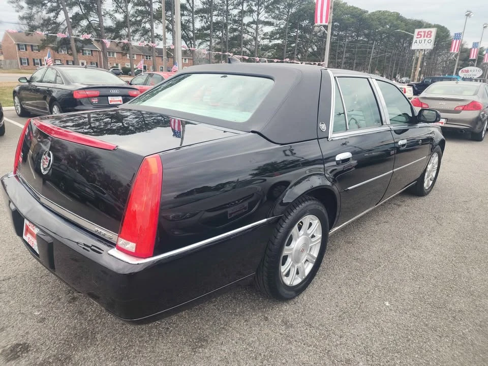 2010 Cadillac DTS - Image 5 of 18
