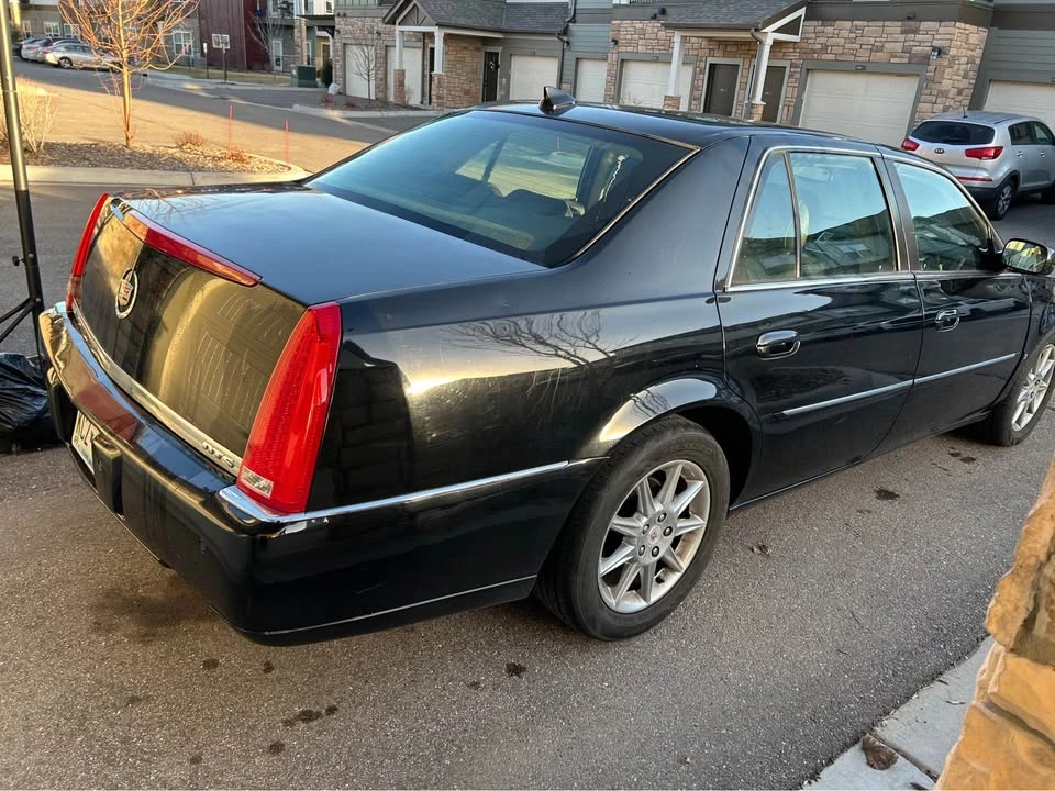 2010 Cadillac DTS - Image 6 of 6