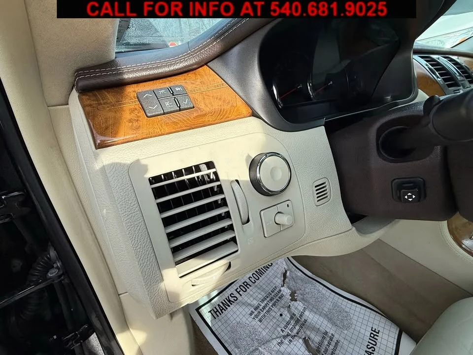 2010 Cadillac DTS - Image 15 of 20