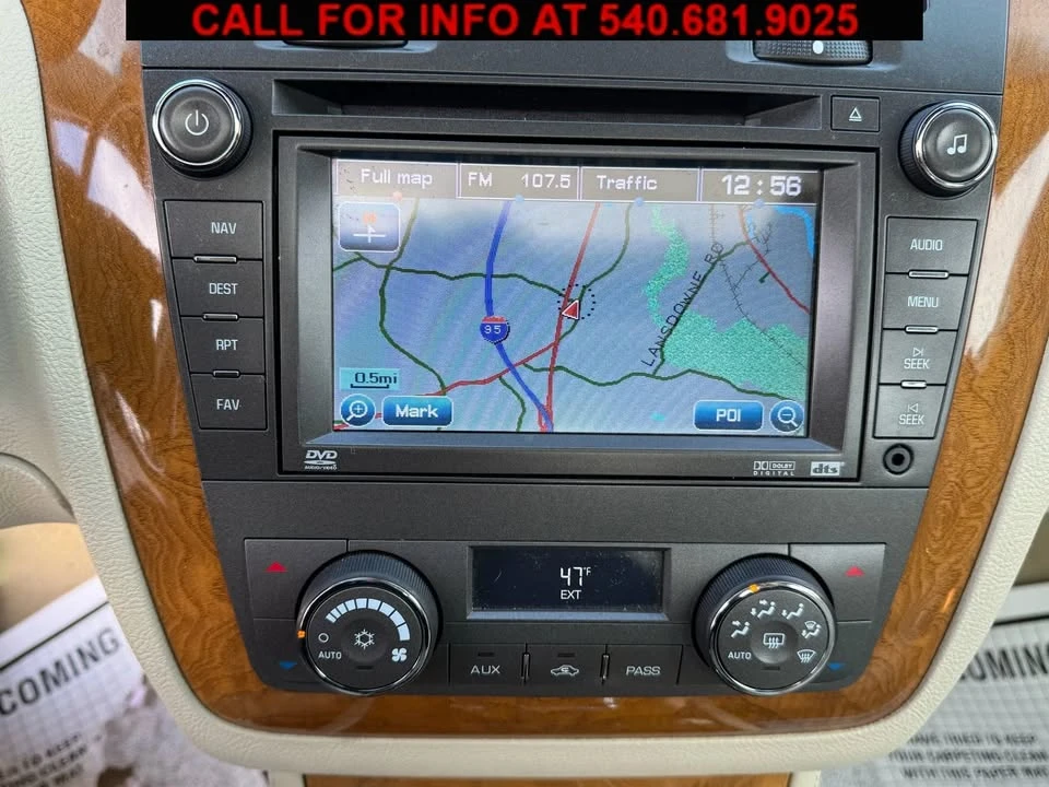 2010 Cadillac DTS - Image 7 of 20