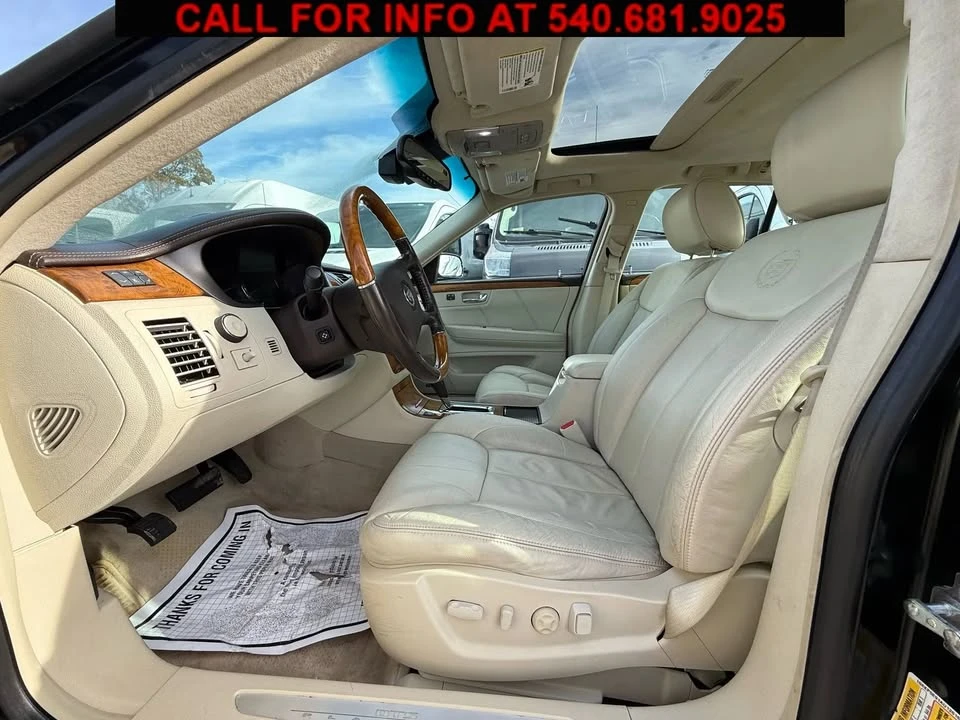 2010 Cadillac DTS - Image 13 of 20