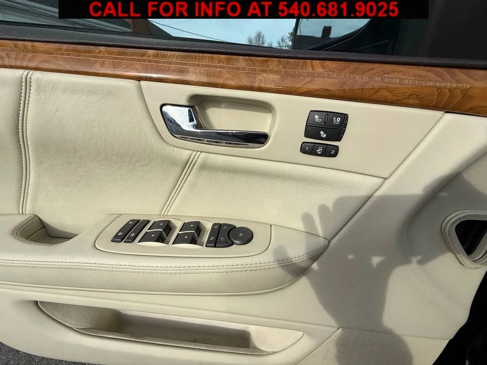 2010 Cadillac DTS - Image 19 of 20