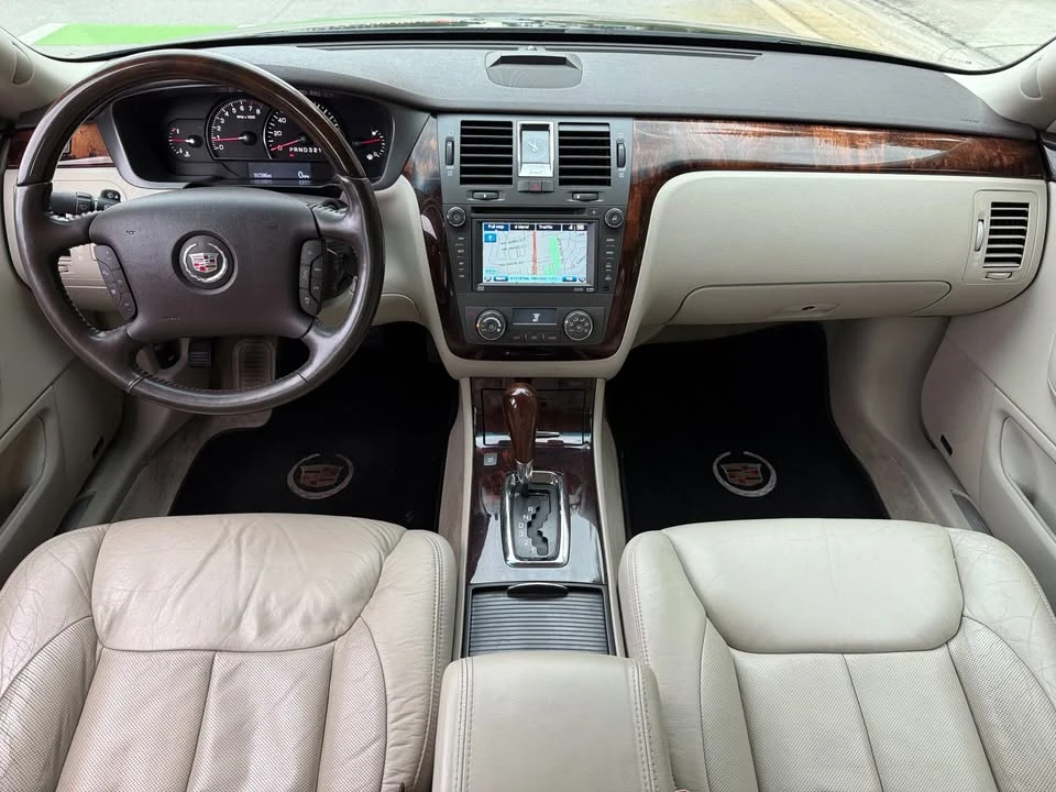 2010 Cadillac DTS - Image 14 of 20