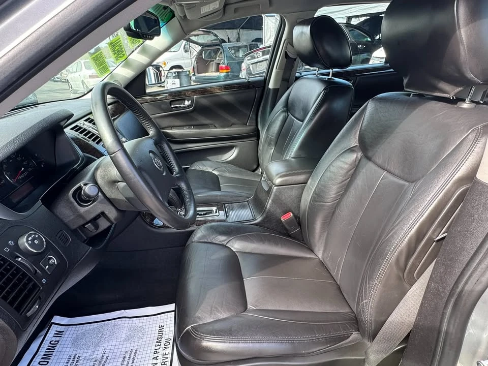 2010 Cadillac DTS - Image 7 of 12
