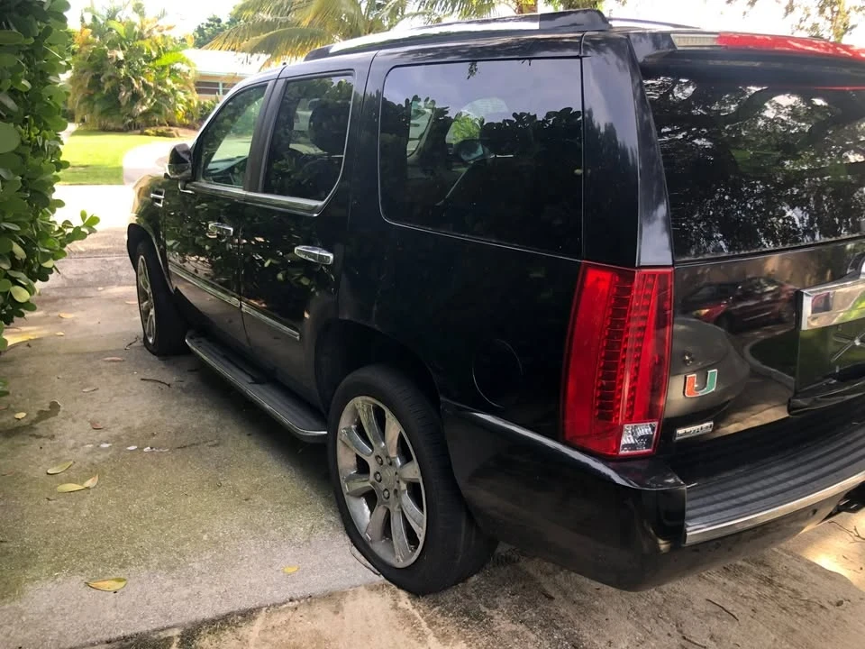 2010 Cadillac Escalade & EXT 3rd Gen - Image 4 of 11