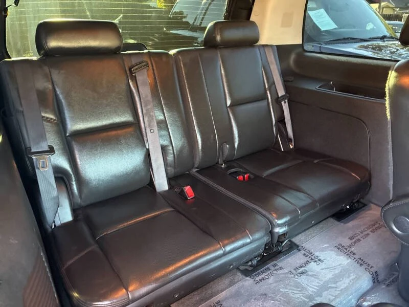 2010 Cadillac Escalade & EXT 3rd Gen - Image 13 of 14
