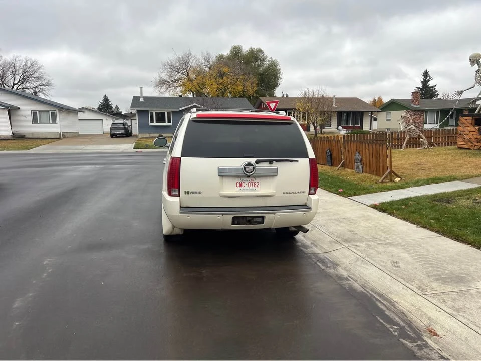 2010 Cadillac Escalade & EXT 3rd Gen - Image 4 of 8