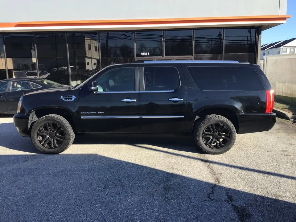 2010 Cadillac Escalade & EXT 3rd Gen - Image 3 of 4