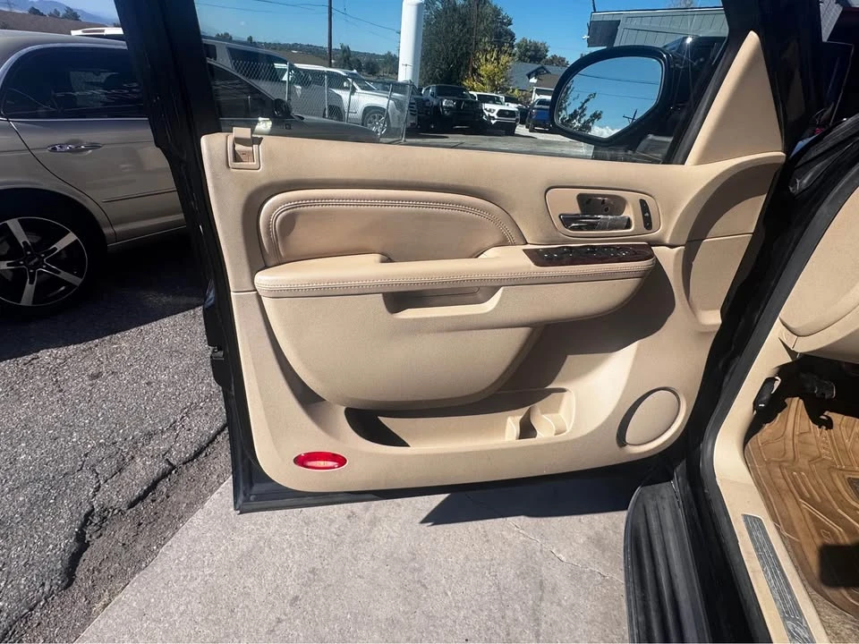 2010 Cadillac Escalade & EXT 3rd Gen - Image 13 of 14