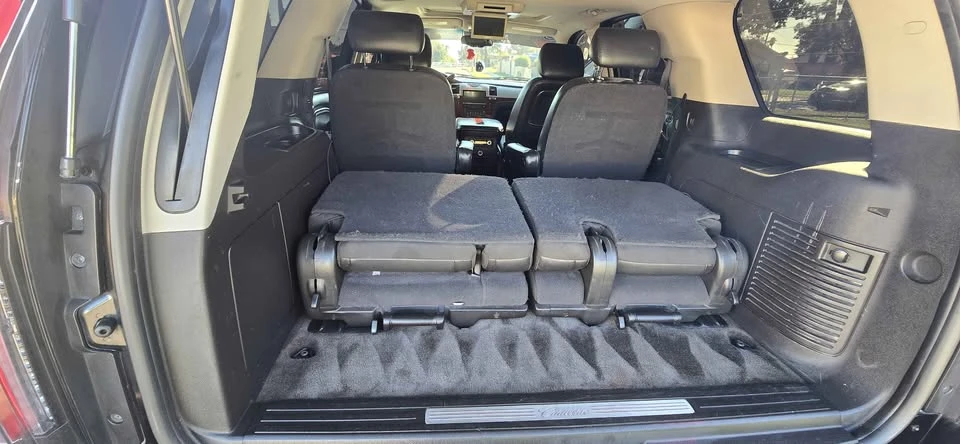 2010 Cadillac Escalade & EXT 3rd Gen - Image 8 of 11