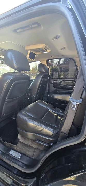 2010 Cadillac Escalade & EXT 3rd Gen - Image 10 of 11