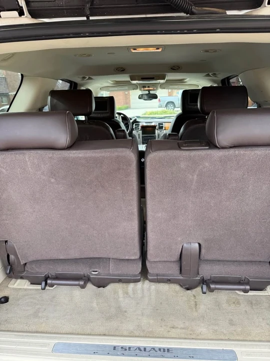 2010 Cadillac Escalade & EXT 3rd Gen - Image 5 of 11