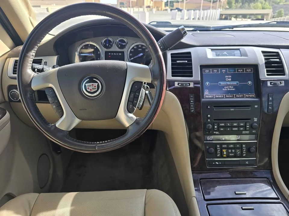 2010 Cadillac Escalade & EXT 3rd Gen - Image 18 of 20