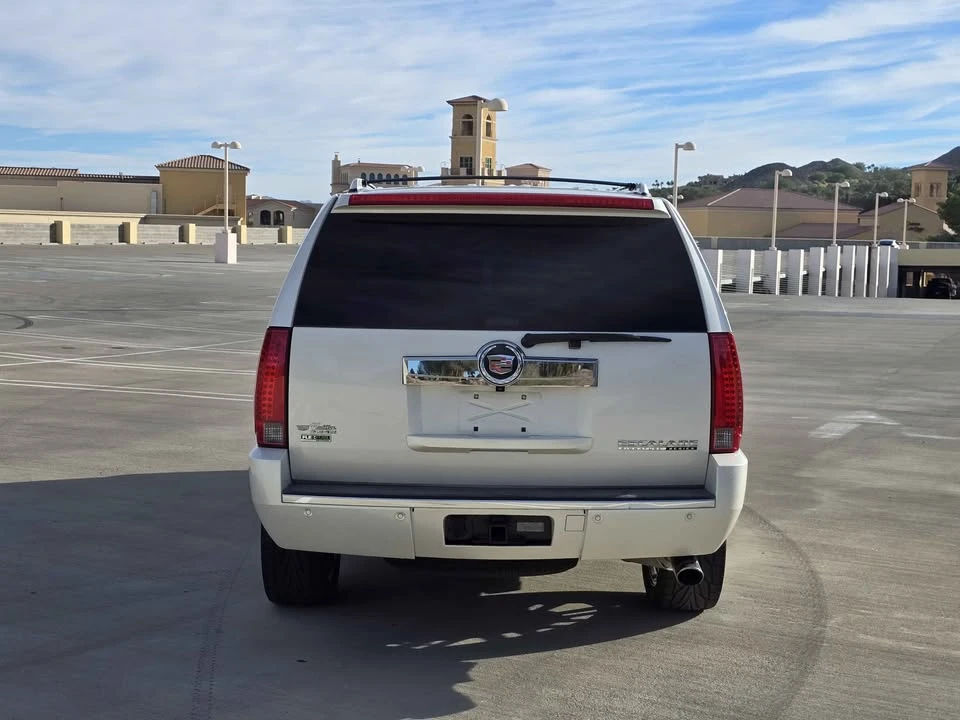 2010 Cadillac Escalade & EXT 3rd Gen - Image 7 of 20