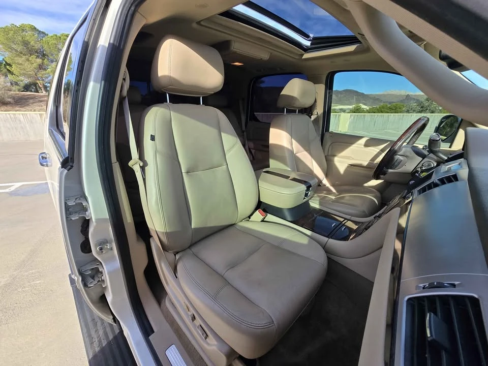 2010 Cadillac Escalade & EXT 3rd Gen - Image 14 of 20