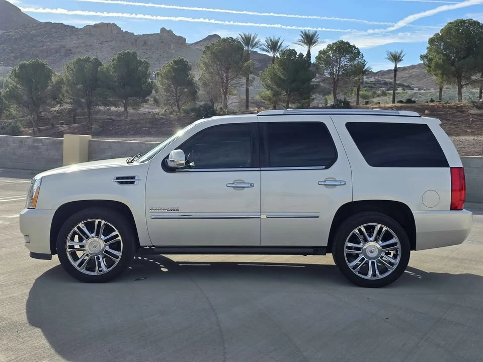 2010 Cadillac Escalade & EXT 3rd Gen - Image 5 of 20