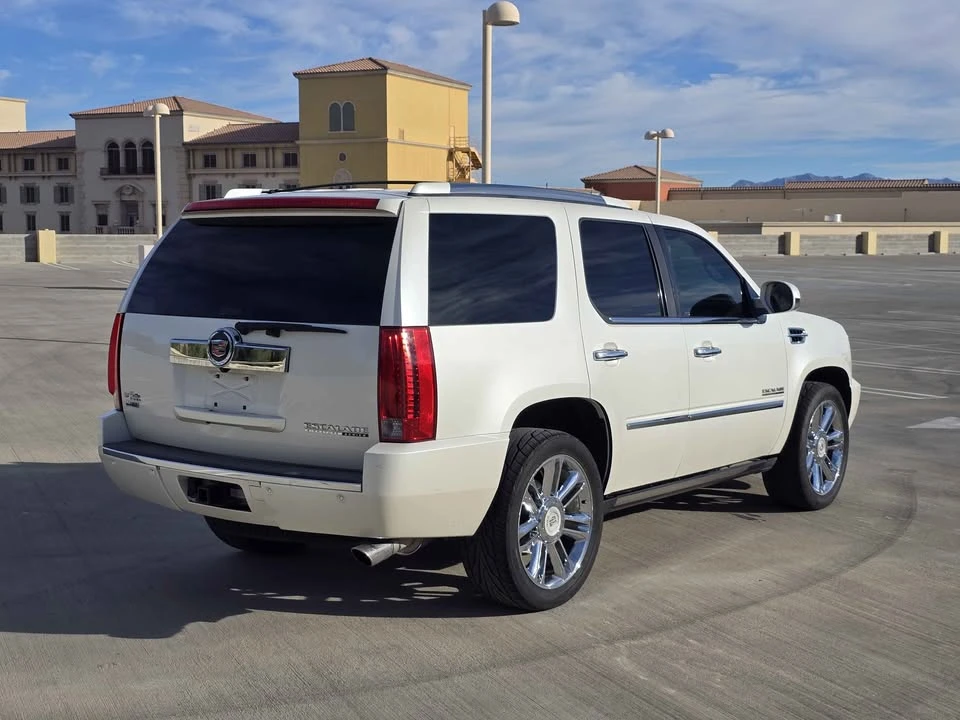 2010 Cadillac Escalade & EXT 3rd Gen - Image 6 of 20
