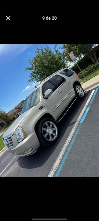 2010 Cadillac Escalade & EXT 3rd Gen - Image 3 of 4