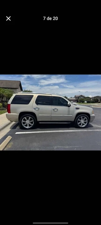 2010 Cadillac Escalade & EXT 3rd Gen - Image 2 of 4