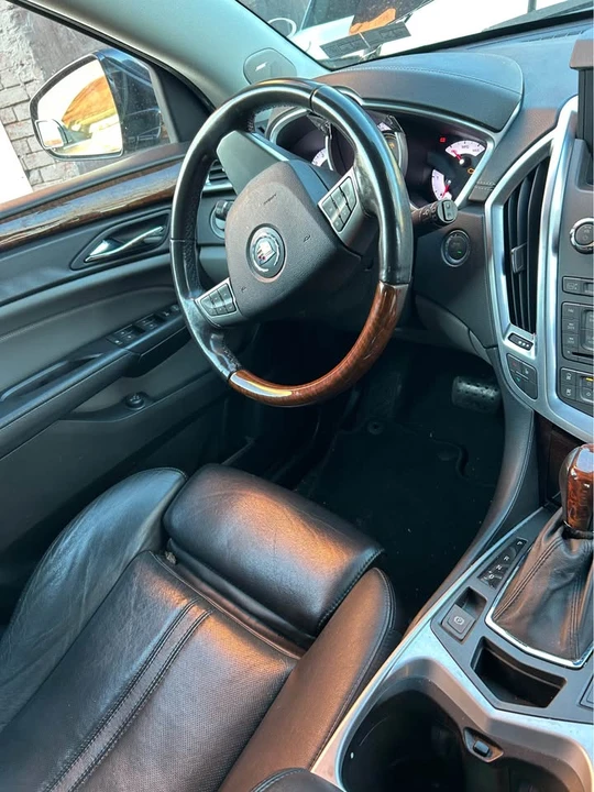 2010 Cadillac Escalade & EXT 3rd Gen - Image 3 of 10