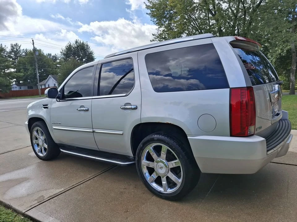 2010 Cadillac Escalade & EXT 3rd Gen - Image 5 of 20