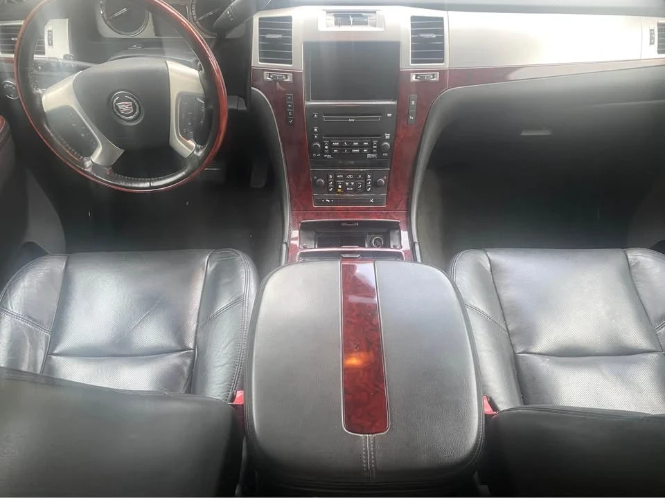 2010 Cadillac Escalade & EXT 3rd Gen - Image 13 of 13