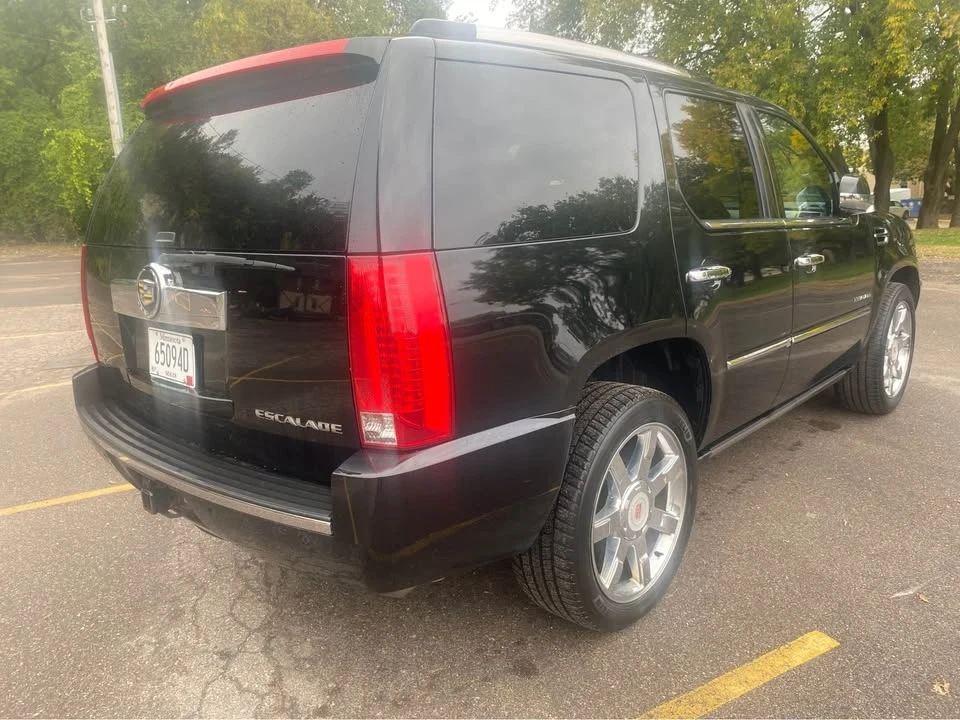 2010 Cadillac Escalade & EXT 3rd Gen - Image 7 of 13