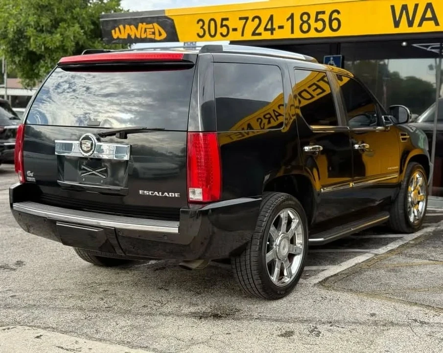 2010 Cadillac Escalade & EXT 3rd Gen - Image 4 of 20