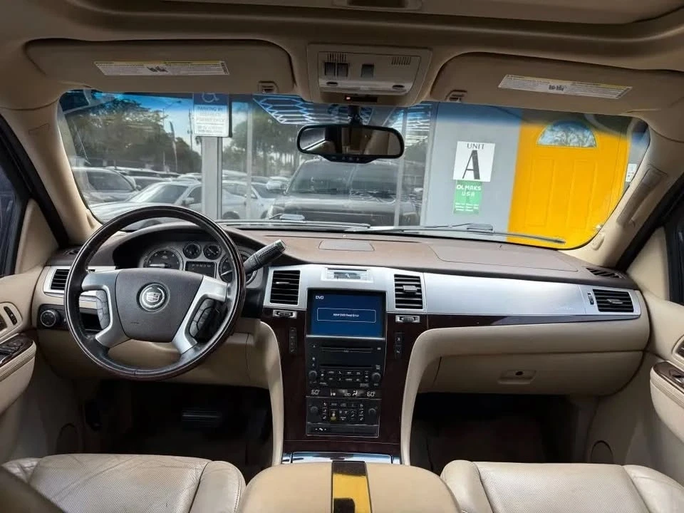 2010 Cadillac Escalade & EXT 3rd Gen - Image 14 of 20