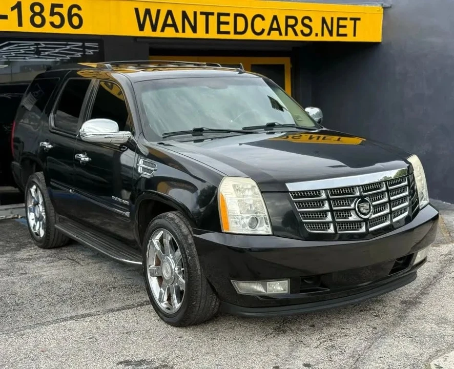 2010 Cadillac Escalade & EXT 3rd Gen - Image 3 of 20