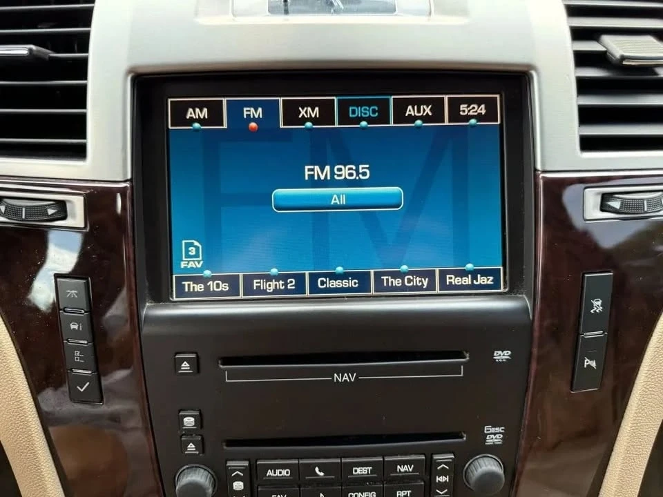 2010 Cadillac Escalade & EXT 3rd Gen - Image 13 of 20