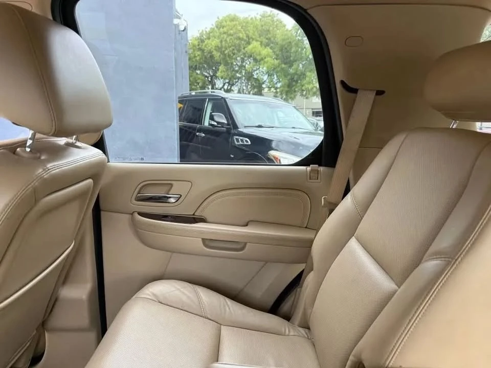 2010 Cadillac Escalade & EXT 3rd Gen - Image 17 of 20