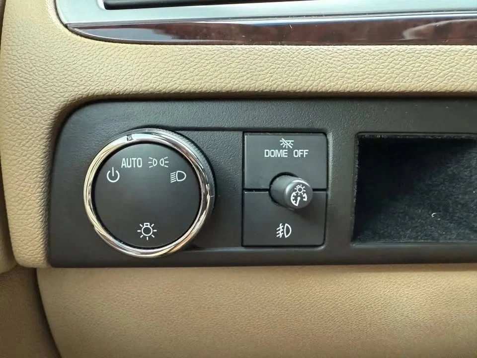 2010 Cadillac Escalade & EXT 3rd Gen - Image 11 of 20