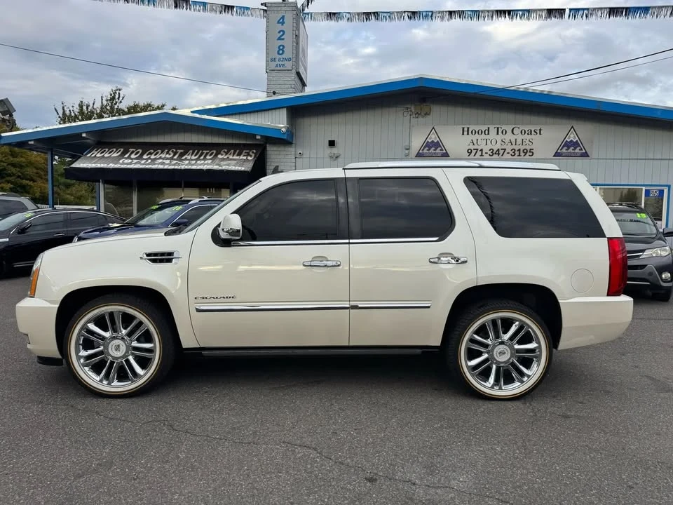 2010 Cadillac Escalade & EXT 3rd Gen - Image 8 of 15