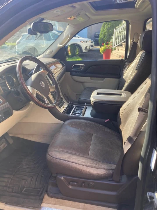 2010 Cadillac Escalade & EXT 3rd Gen - Image 7 of 10