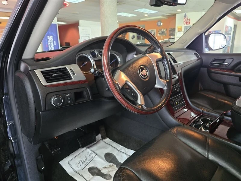 2010 Cadillac Escalade & EXT 3rd Gen - Image 8 of 20
